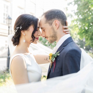 Diana&Szabolcs esküvője a Pálvölgyi barlang rendezvény sátrában